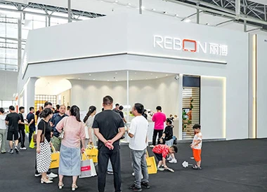 REBON ดึงดูดฝูงชนอีกครั้งที่งาน CBD Fair